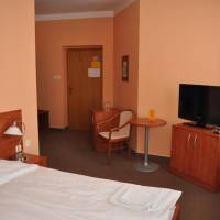 Double Room (1 Adult)