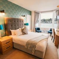 Classic Double or Twin Room with Sea View