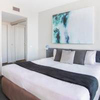 One Bedroom Apartment with One Queen Bed