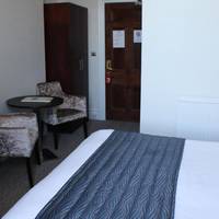 Family Room (2 Adults + 1 Child) with Sea View