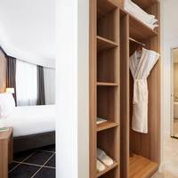 1 King Bed 1 Bedroom Suite