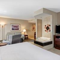 King Suite with Whirlpool - Non-Smoking