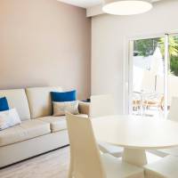 Premium One-Bedroom Apartment with Direct Garden Access