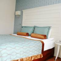Standard Double or Twin Room with Garden View