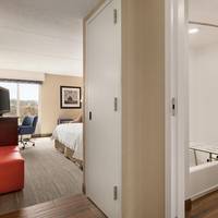 King Room with Bath Tub - Disability/Hearing Accessible