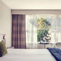 Deluxe King Room with Garden View