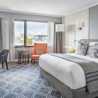 Executive Suite with Club Lounge Access