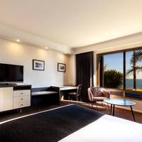 Deluxe Queen Room Sea View