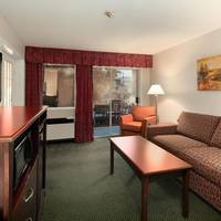 Queen Room with Sofa Bed - Non-Smoking