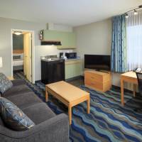 Deluxe One-Bedroom Suite
