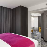 Premium Deluxe King Room with Lounge Access