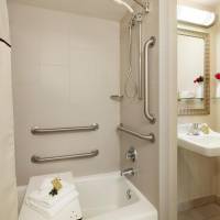 King Room with Bath Tub - Disability Access/Non-Smoking 