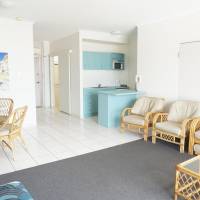 One-Bedroom Apartment with Ocean View