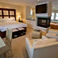 King Suite with Whirlpool