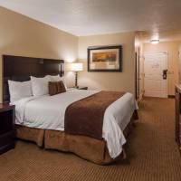 King Room with Bath Tub - Disability Access Room/Non-Smoking