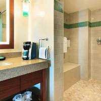 Resort Room with King Bed - Disability Access