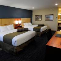 Queen Room with Two Queen Beds with Pool Access - Non smoking
