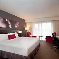 Club King Room