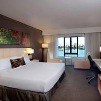 Deluxe King Room with Water View