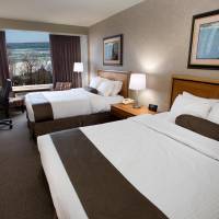 Double Room with Two Queen Beds and River View (Floors 2-7)