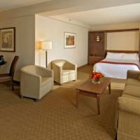 Queen Suite with Sofa Bed