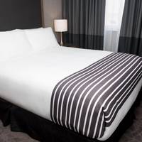 Executive Queen Suite plus Sofa Bed