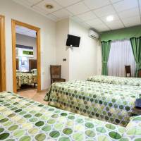 Interconnecting Room (5 Adults)