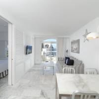 Apartment with Sea View and Balcony (2 Adults)