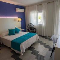 Double or Twin Room with Pool View