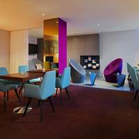 Club, Larger Guest room, 1 King