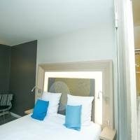 Standard Double Room with City View