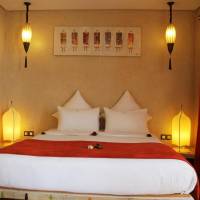 1000 Parfumes Double Room 