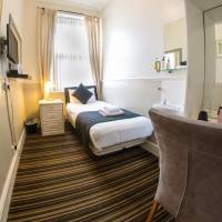 Single Room with Shared Bathroom
