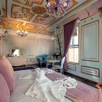 Mansion Family Suite with 30 mins Free Spa Access Daily