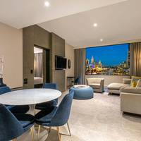 King Suite Flinders Casino River View