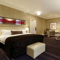 Junior King Spa Suite with Club Lounge Access