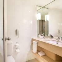 Rialto Queen Room