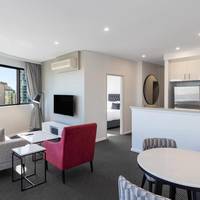 One-Bedroom Luxury Suite