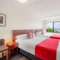 One-Bedroom Suite with Balcony
