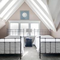 Superior Room with Two Double Beds