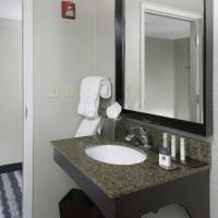  Double Room with Two Double Beds - Disability Access Roll In Shower