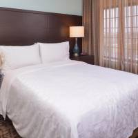 Two-Bedrooms Suite with One King and One Queen Bed - Non-smoking