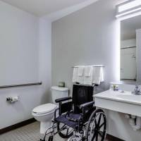 Queen Room - Disability Access - Non-Smoking