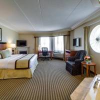 King Suite with Jetted Tub