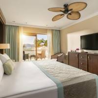 Family Suite with Garden View