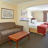 Queen Suite with 2 Queen Beds