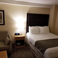Queen Room - Disability Access