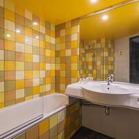Triple Room with Three Single Beds - Non-Smoking
