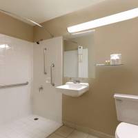 Queen Room - Disability Access - Non-Smoking