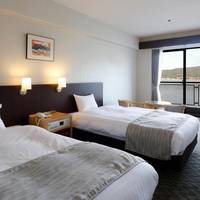 Twin Room with Sea View - Non Smoking
